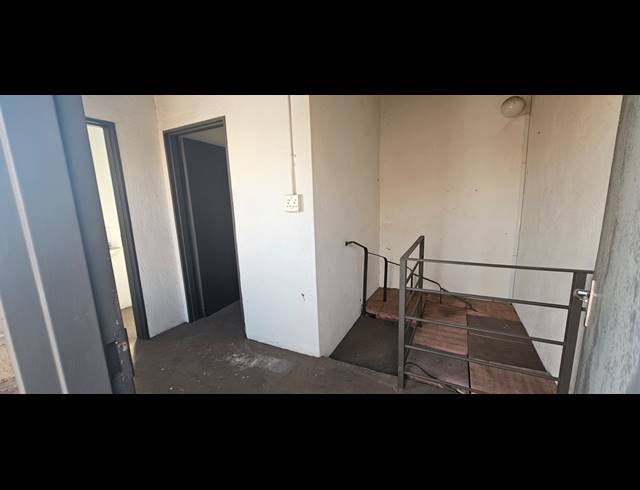 170M² WAREHOUSE TO LET IN NELSPRUIT CENTRAL